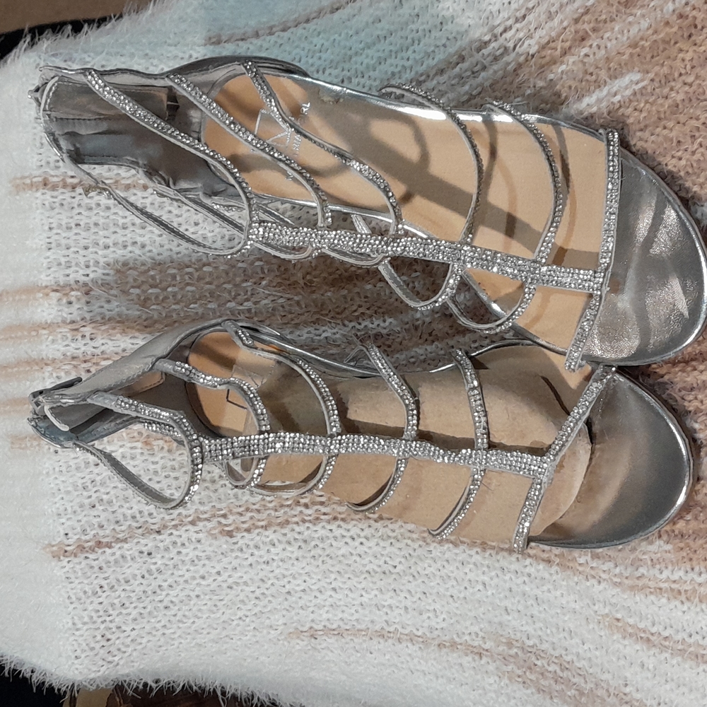 Material Girl sparkling heels sz NWOT